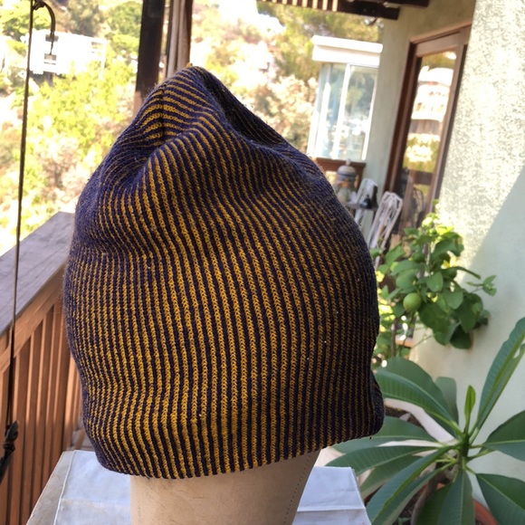 Adidas watch cap - Picture 7 of 8